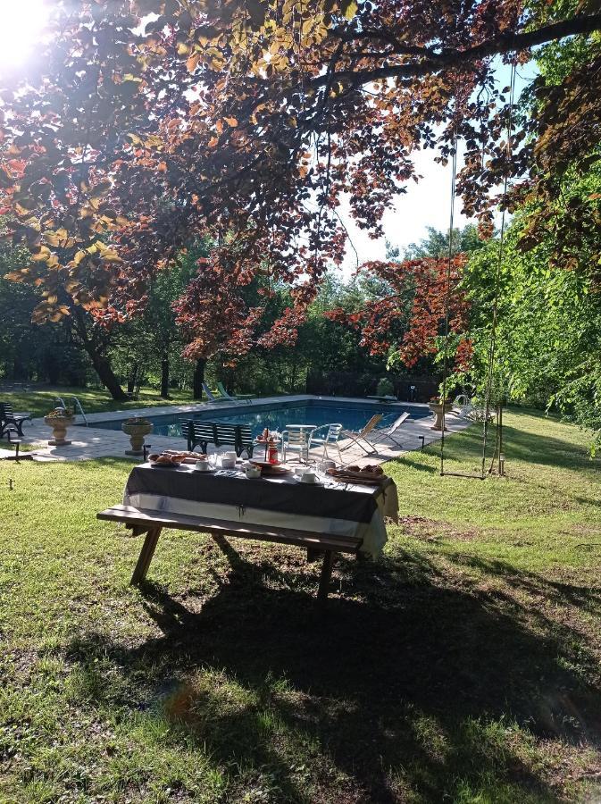 Domaine La Tuilerie Bed and Breakfast Guîtres Buitenkant foto