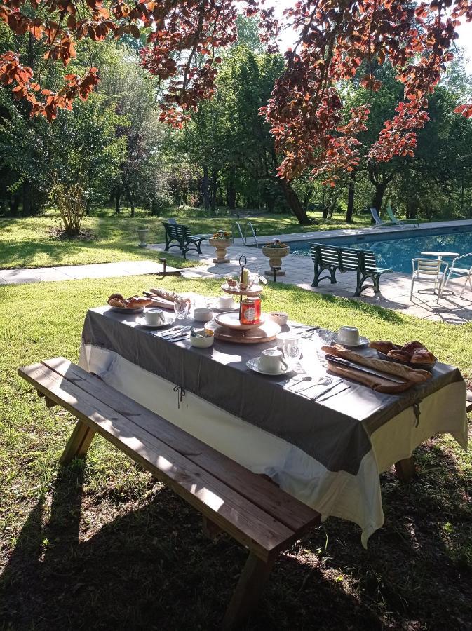 Domaine La Tuilerie Bed and Breakfast Guîtres Buitenkant foto